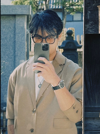 dhalf 2025-11-03 144249_edited.jpg