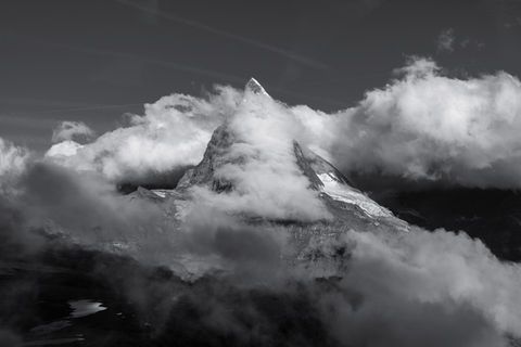 Matterhorn in den Wolken
