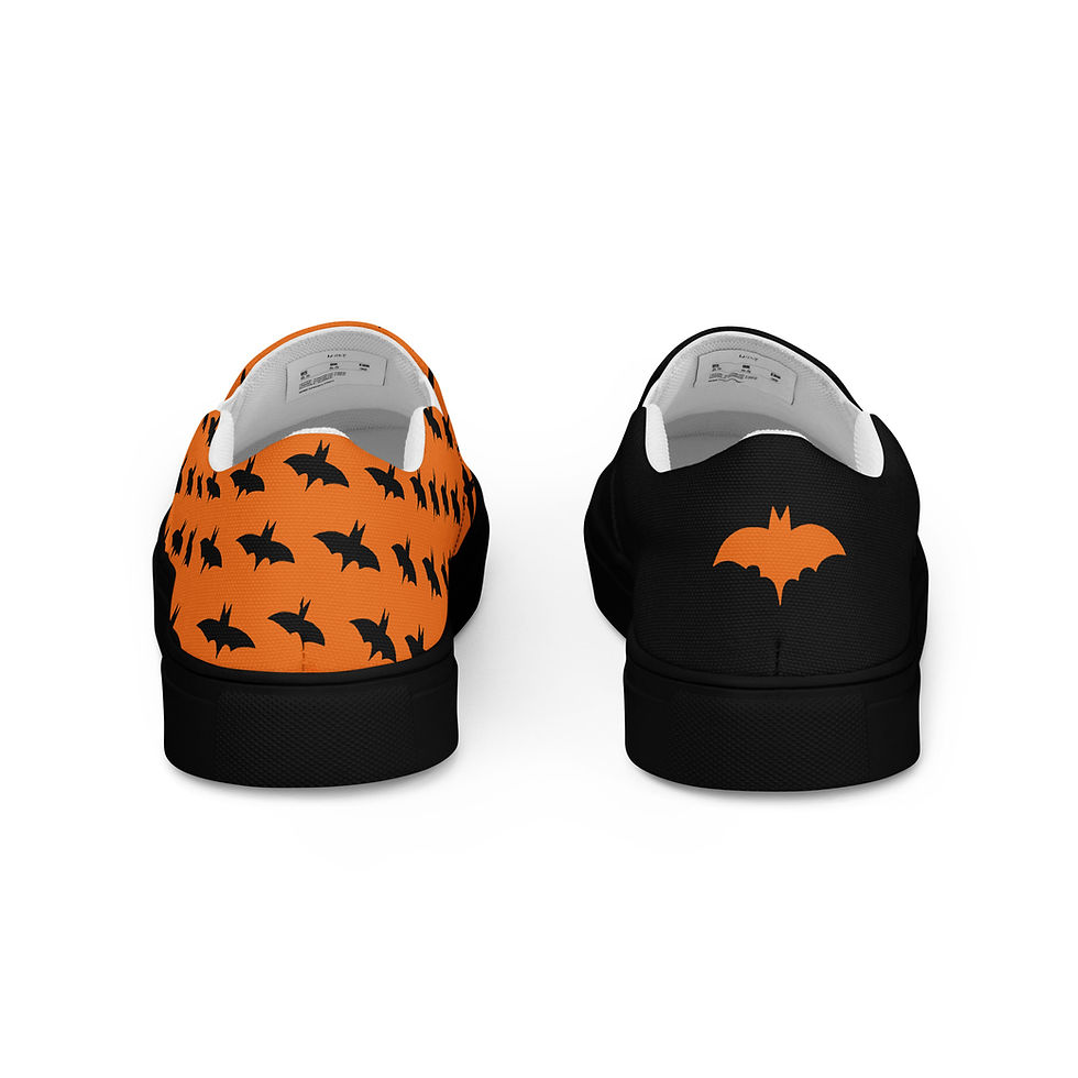 Thumbnail: Feeling Batty Men’s slip-on canvas shoes
