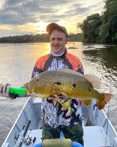 Um dia de pesca inesquecível capturando o Tucunaré Cichla Thyrorus no Rio Trombetas.jpg