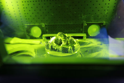 Revolutionizing Dentistry: How Dental Laboratories Pioneer Innovation Through Additive Manufacturing