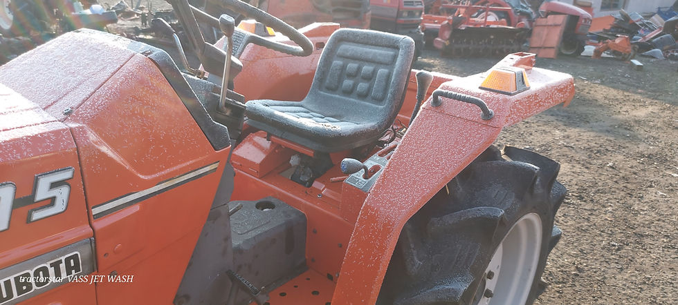 Miniatură: Kubota L1-215 4x4 21CP