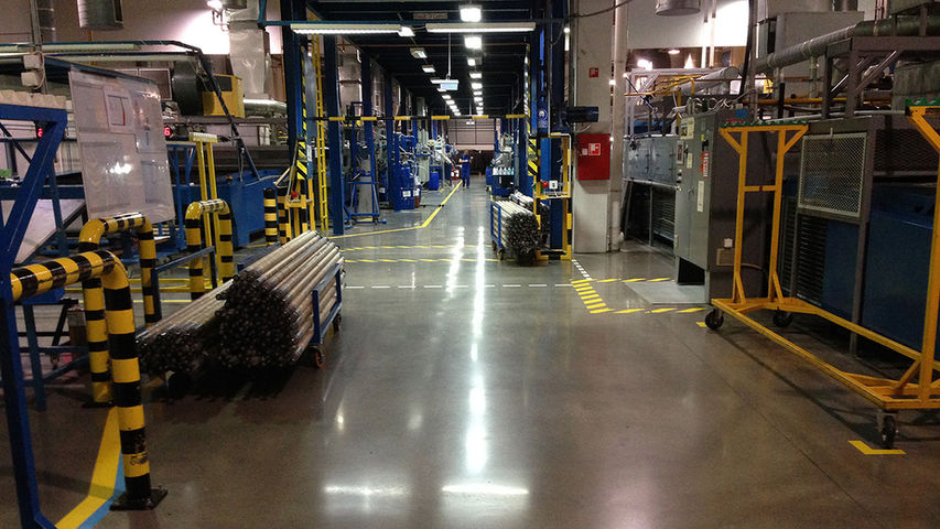 Szolnoki Bőrgyár Betonpadló:  Betoncsiszolás és polírozás után