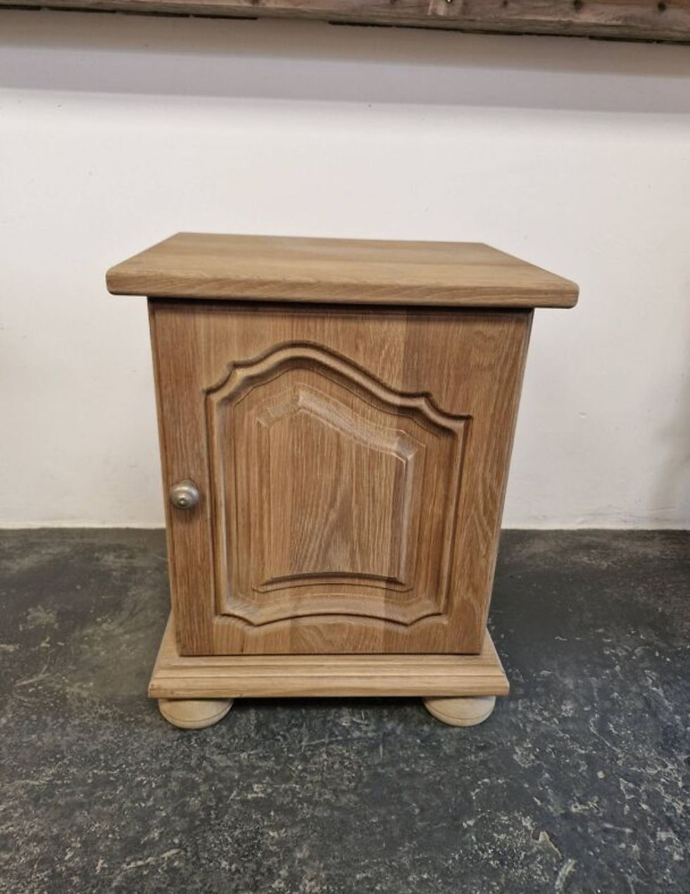 Miniature : Table de chevet