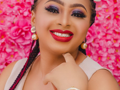 A Make up artist for the Win