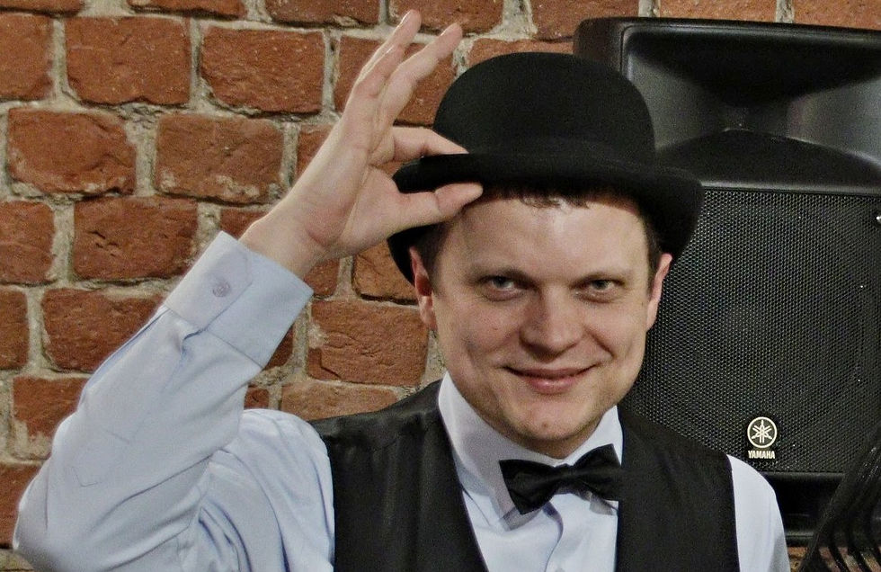 Radek Škeřík (piano, akordeon)