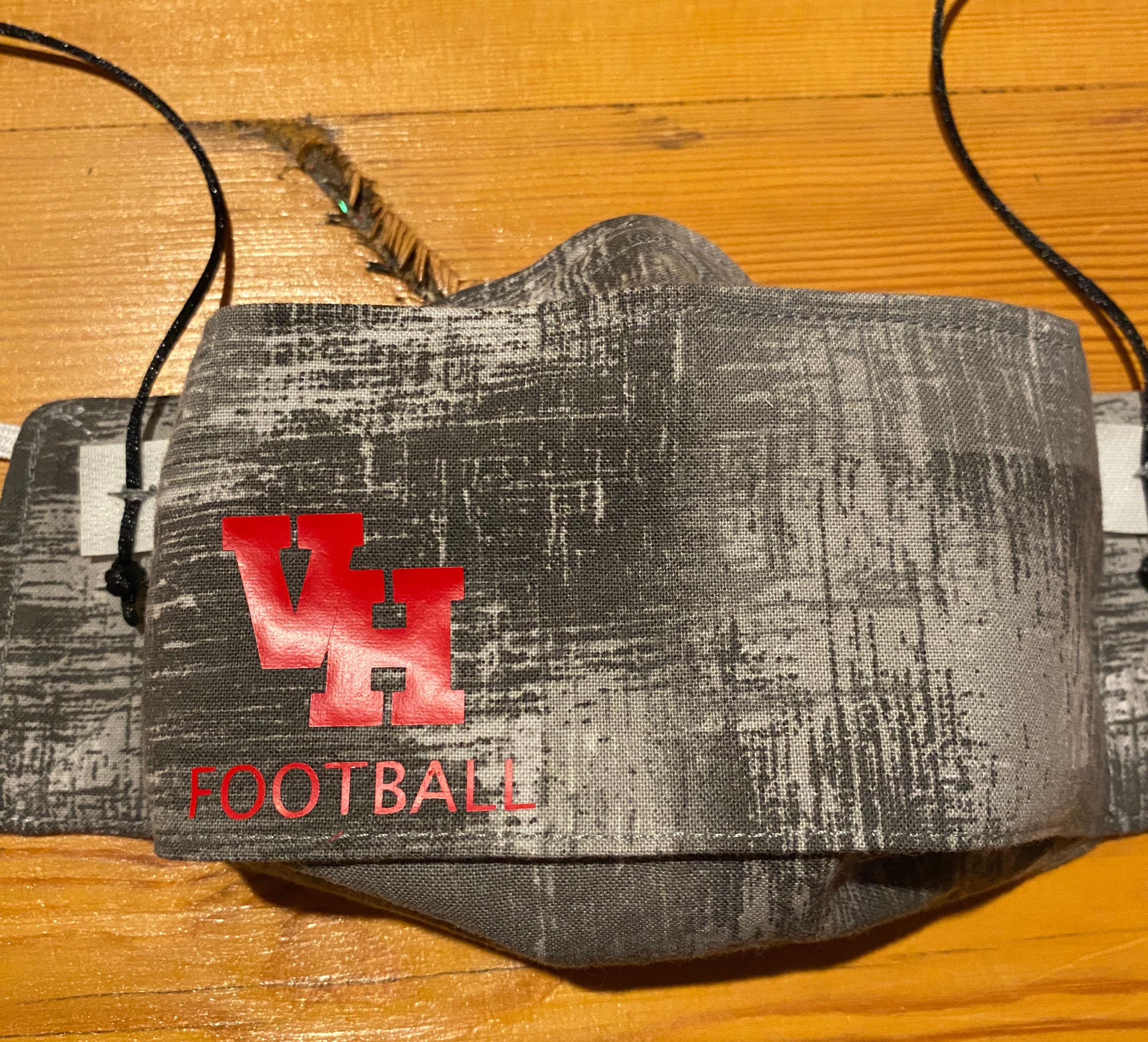 Custom school mask with velcro laynard