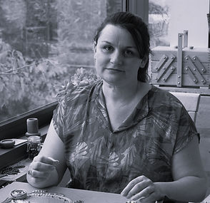 Marie-Laure CATY, brodeuse d'art