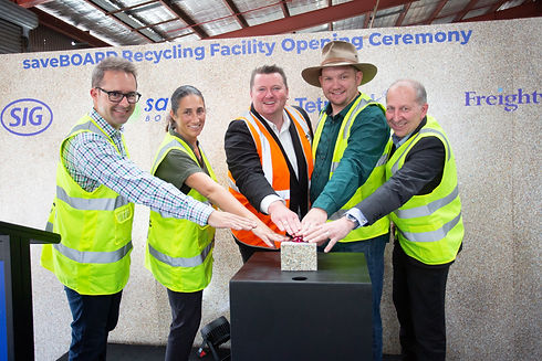 L-R_ Paul Charteris (saveBOARD); Kathy Giunta, NSW EPA; Nathaniel Smith MP, ; Matt Gould,