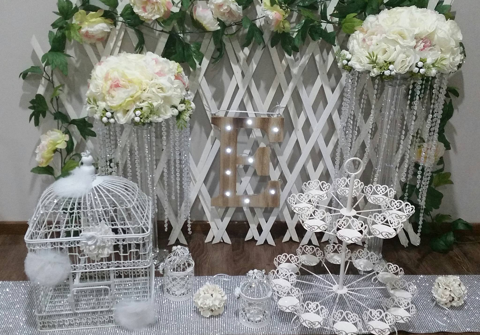 Thumbnail: Other Cake Stands