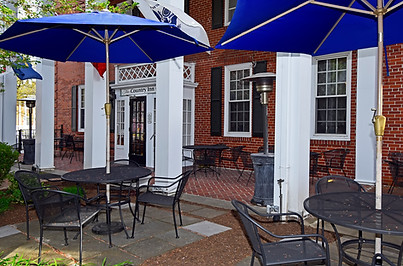 Outdoor Dining in Berkeley Springs WV