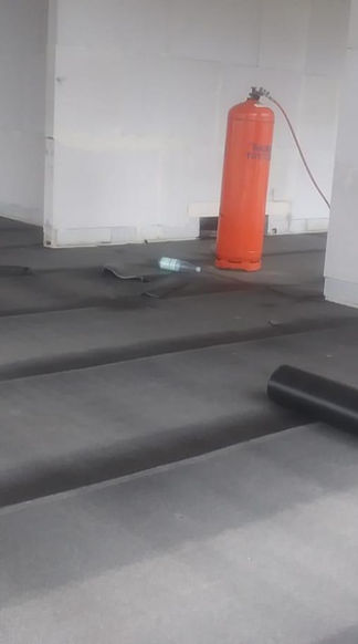 Abklebung einer Bodenplatte