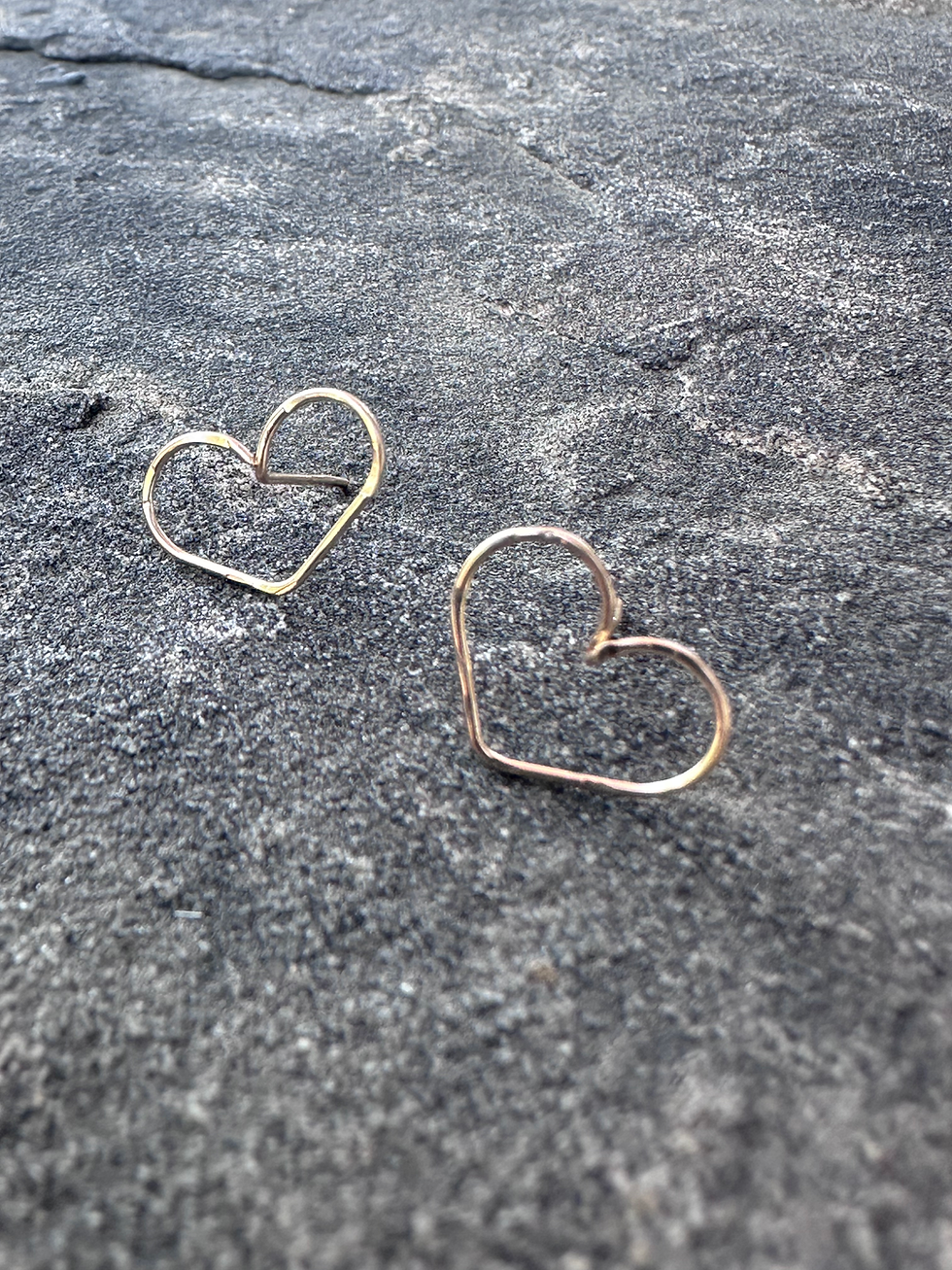 Heart Stud earrings 