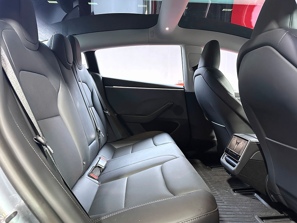 縮圖：2025 TESLA MODEL 3 HIGHLAND SR (STANDARD RANGE)
