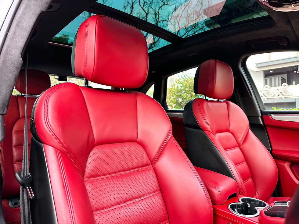 縮圖：2015 PORSCHE MACAN TURBO