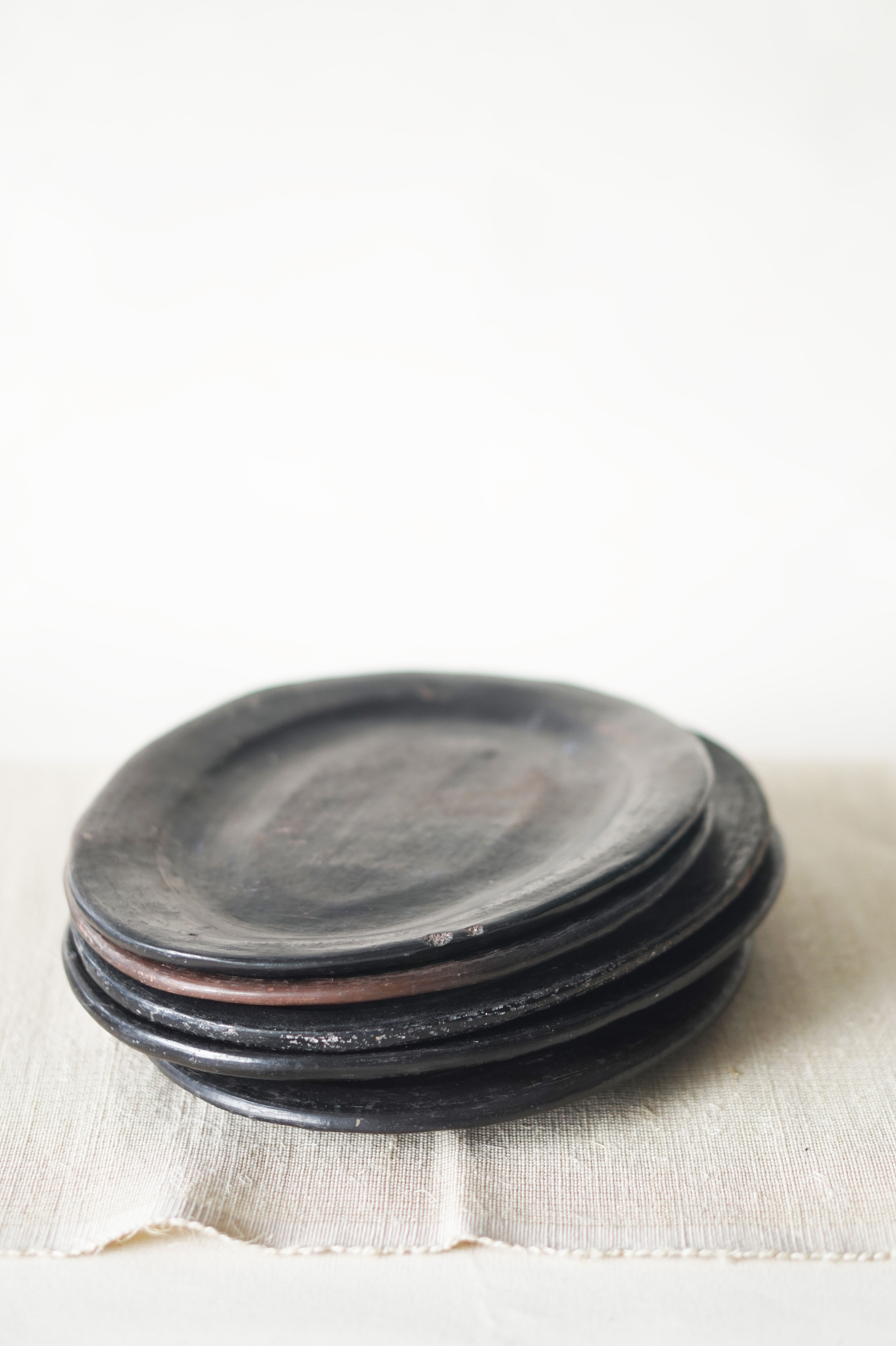 PLATO BARRO GRANDE NEGRO