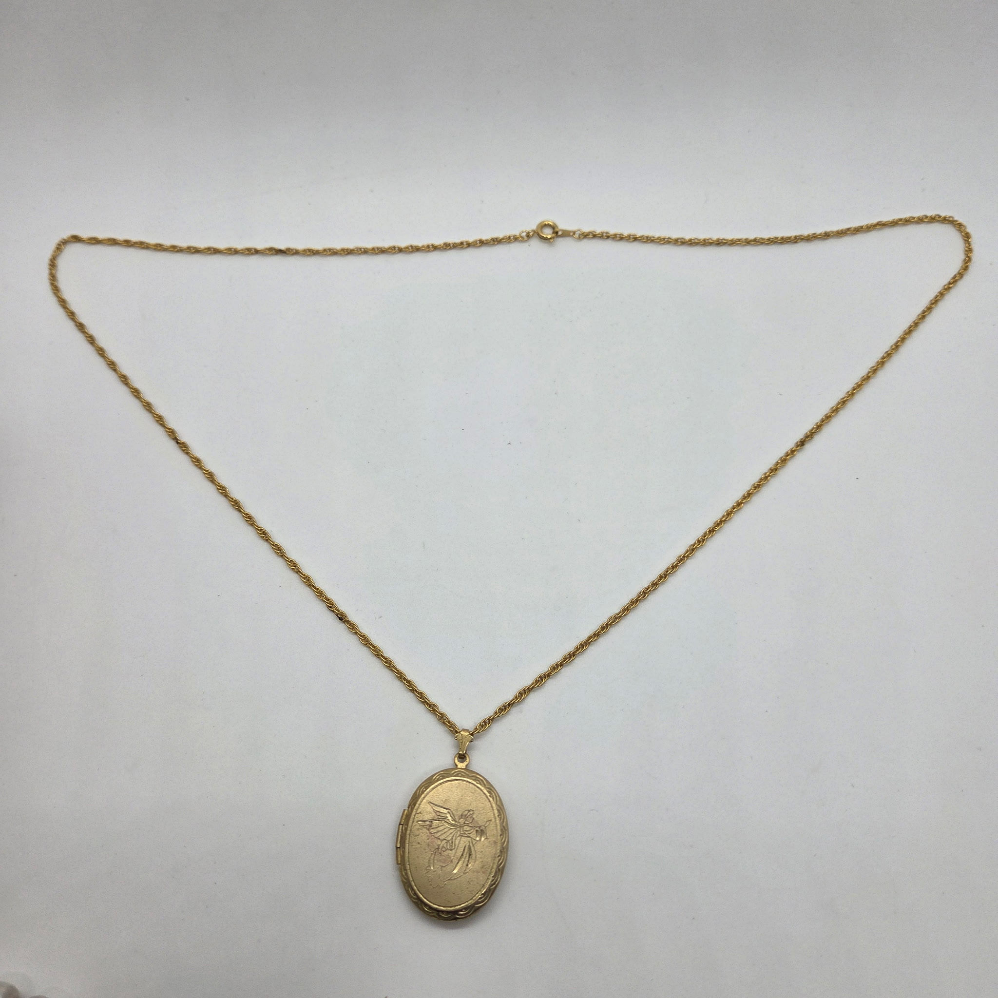 Goldtone When Grandma Prays God Listens Photo Lockett Necklace