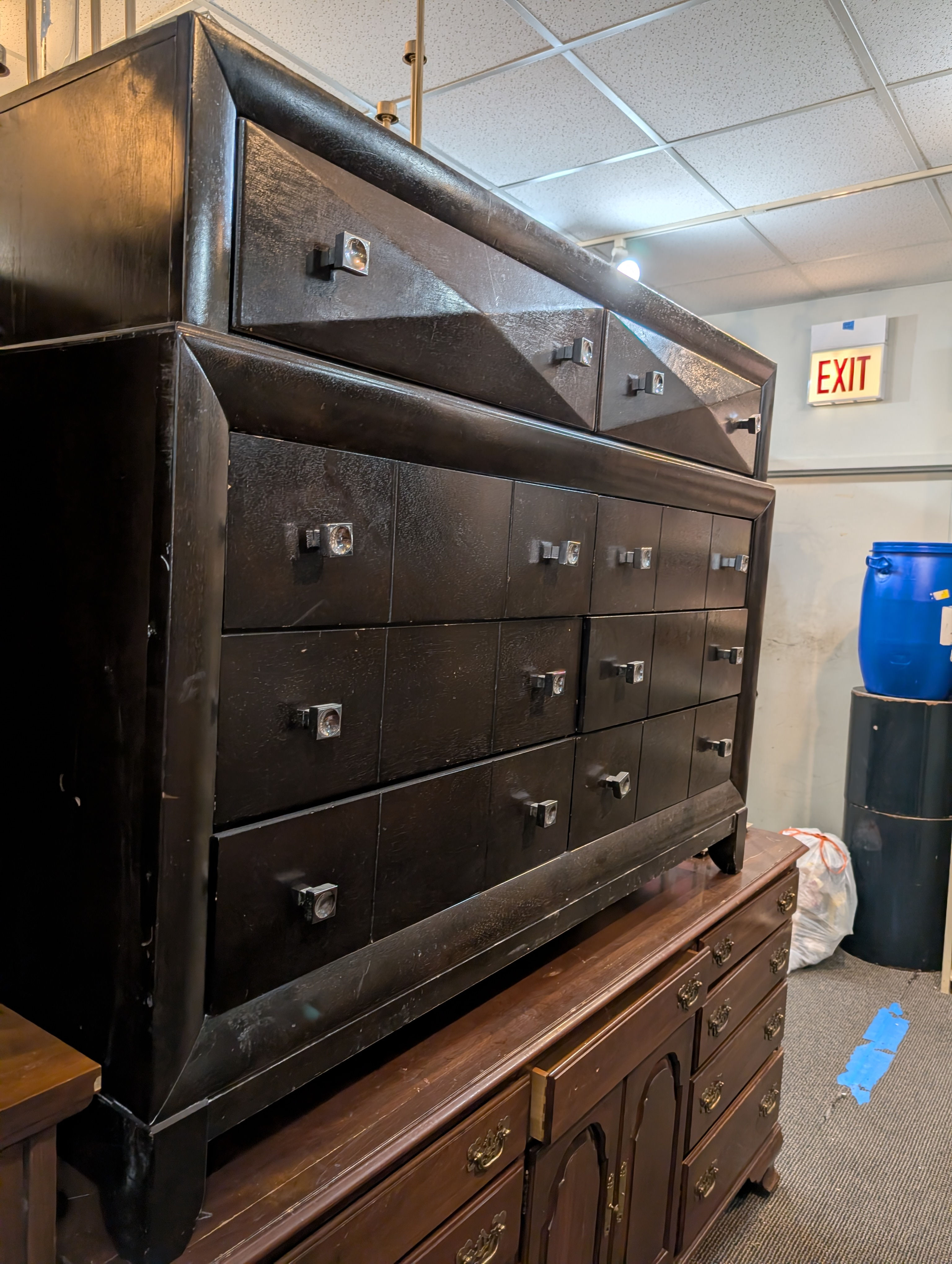 Chocolate Brown 8 Drawer Dresser 