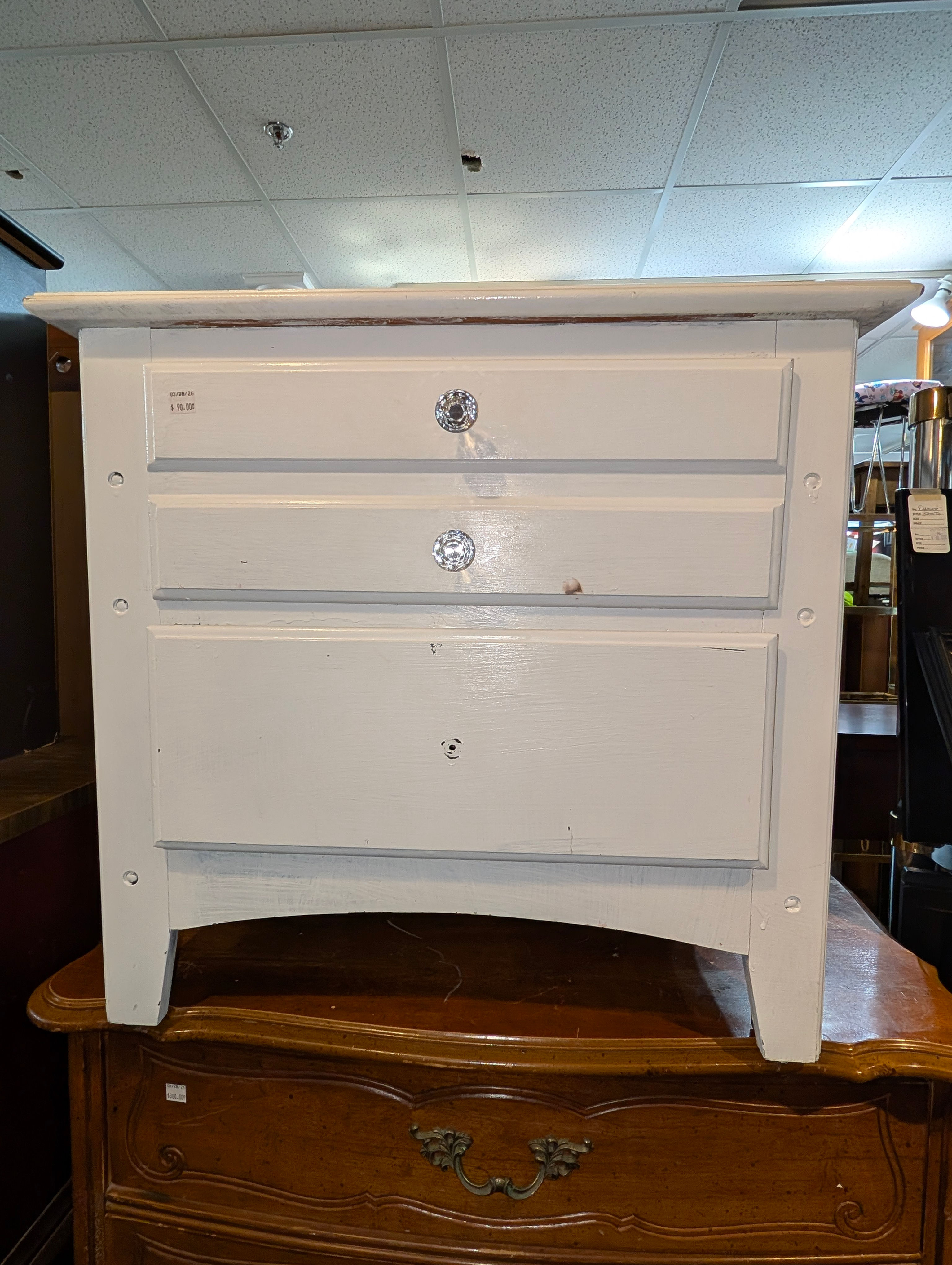 White 2 Drawer Nightstand With Crystal Knobs 