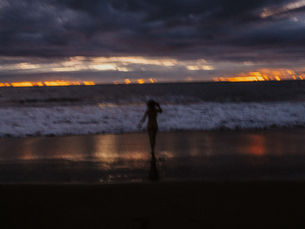 SUNSET SKINNY DIP IN BALI