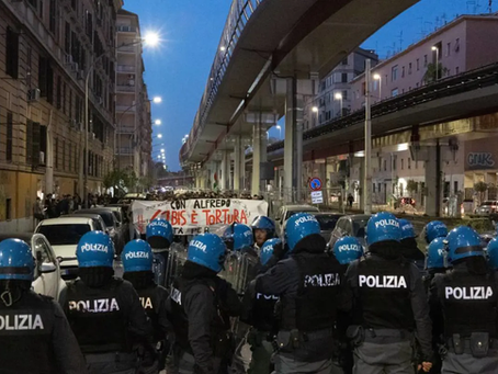 “A bottigliate quando volete”. Ora gli anarchici sfottono il poliziotto ferito a Roma