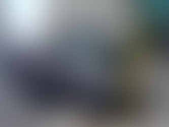 Folle inseguimento a Brindisi, auto dei Carabinieri si schianta contro il palo di un semaforo: feriti due militari