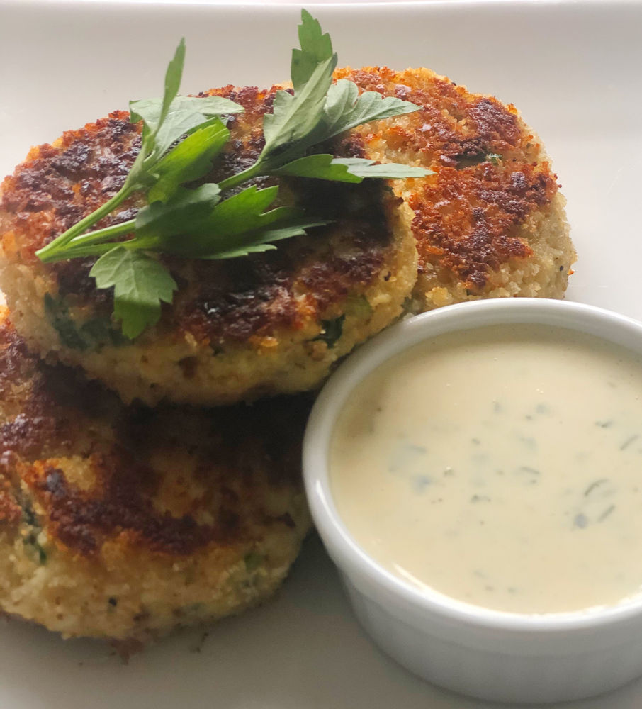 Classic Crab Cakes with a Lemon-Mustard Sauce