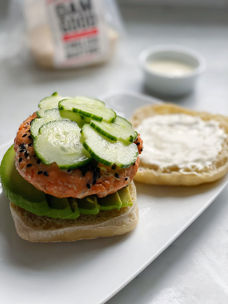 Poke Salmon Burgers with Pickled Cucumbers, Avocado & Ginger Mayo