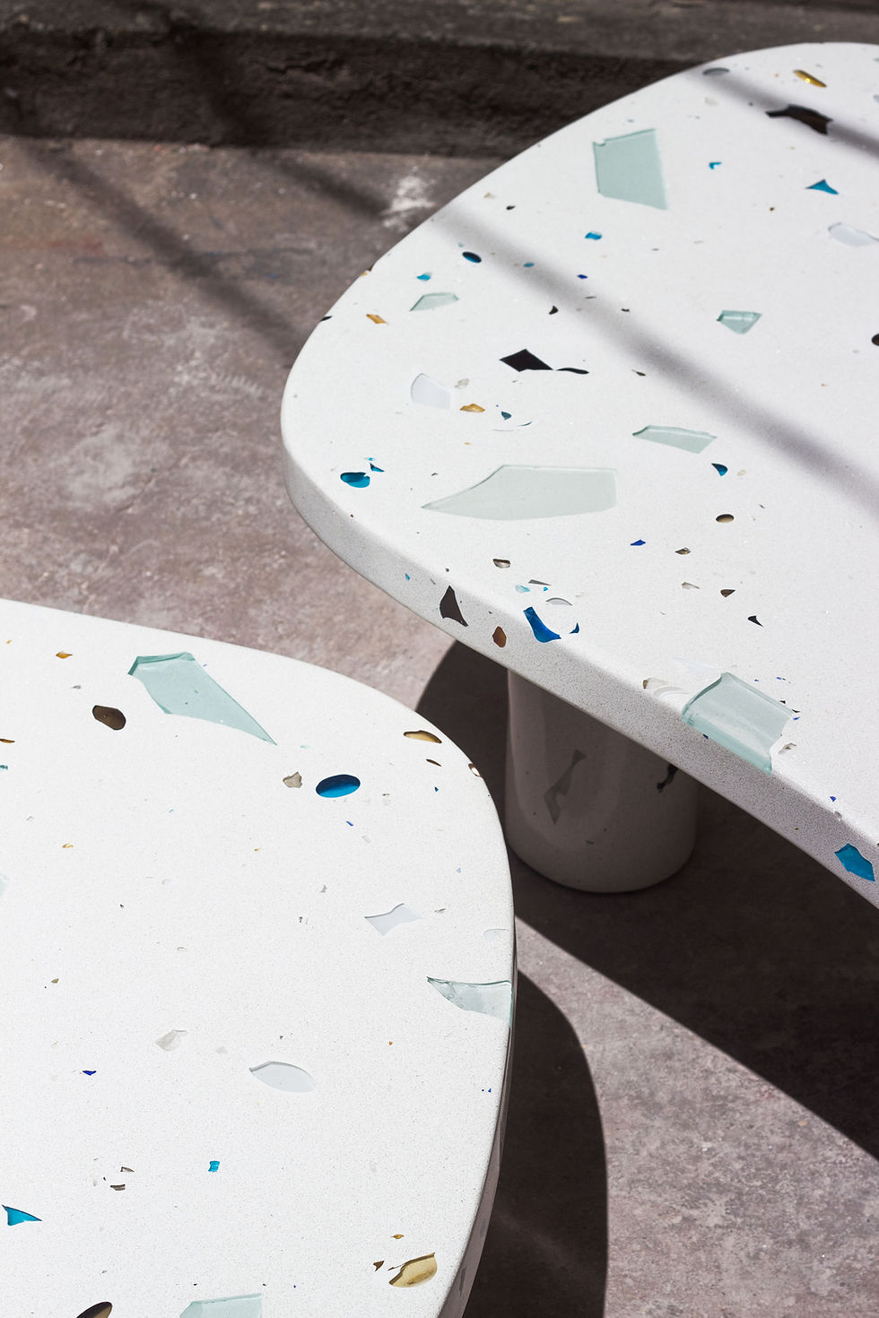 Thumbnail: MESA DE CENTRO MONO GRANDE