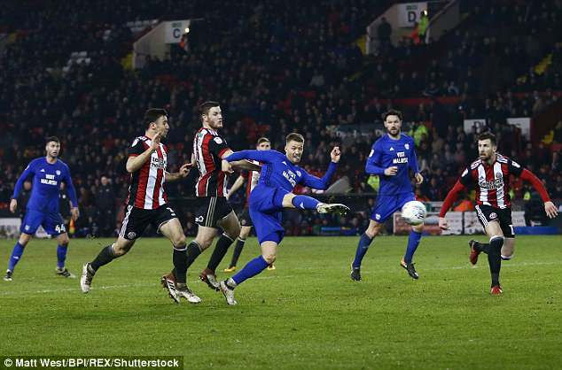 Anthony Pilkington scoring his goal against Sheffield United for Cardiff City