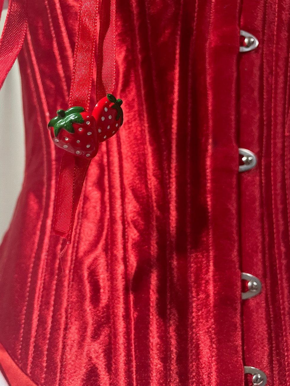 Strawberry Corset: Detail