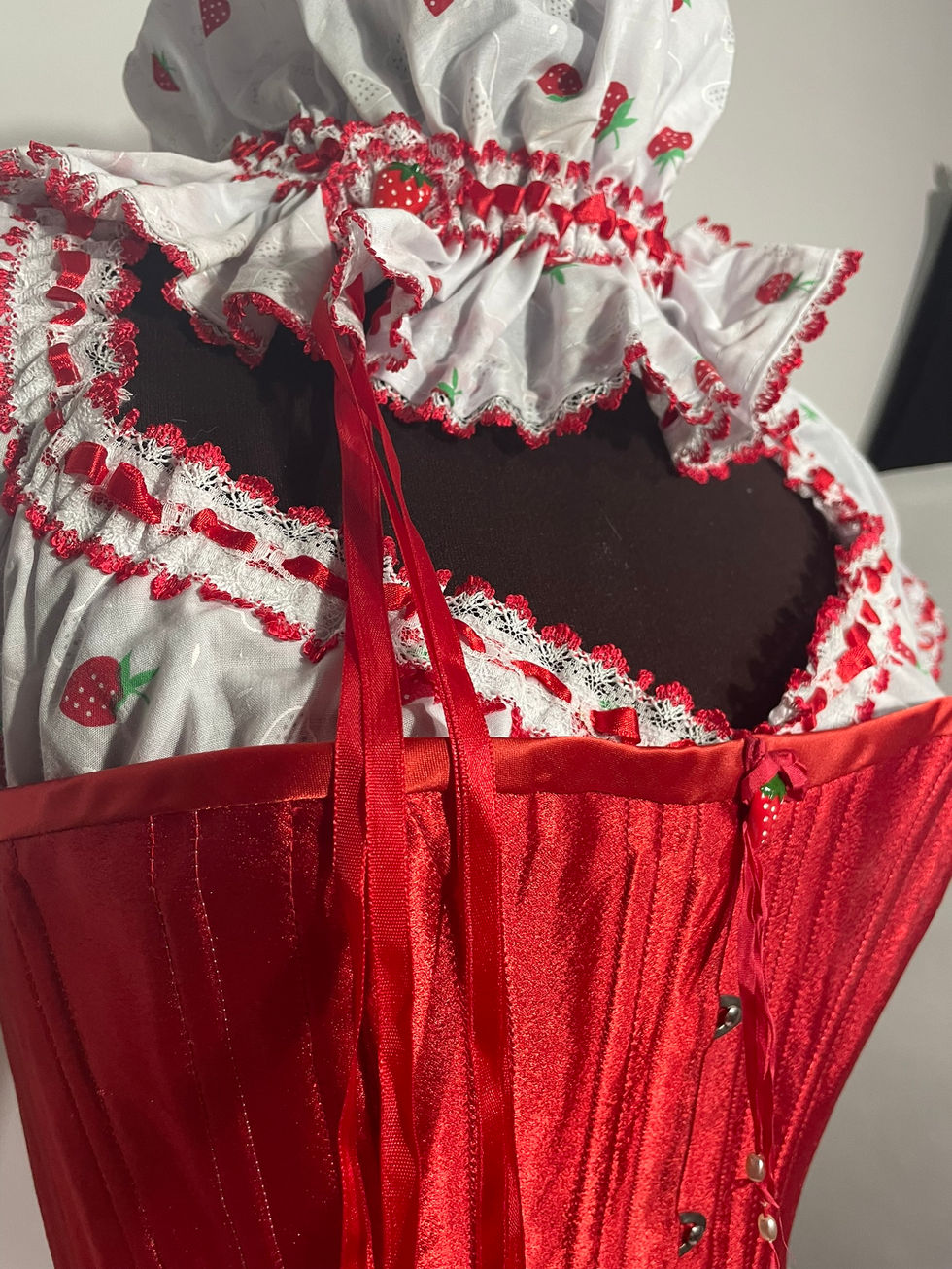 Strawberry Sundae: Detail