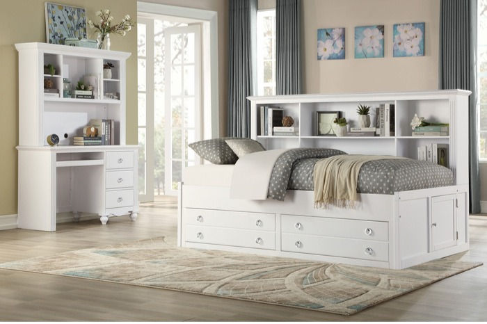 Thumbnail: Meghan White Youth Desk