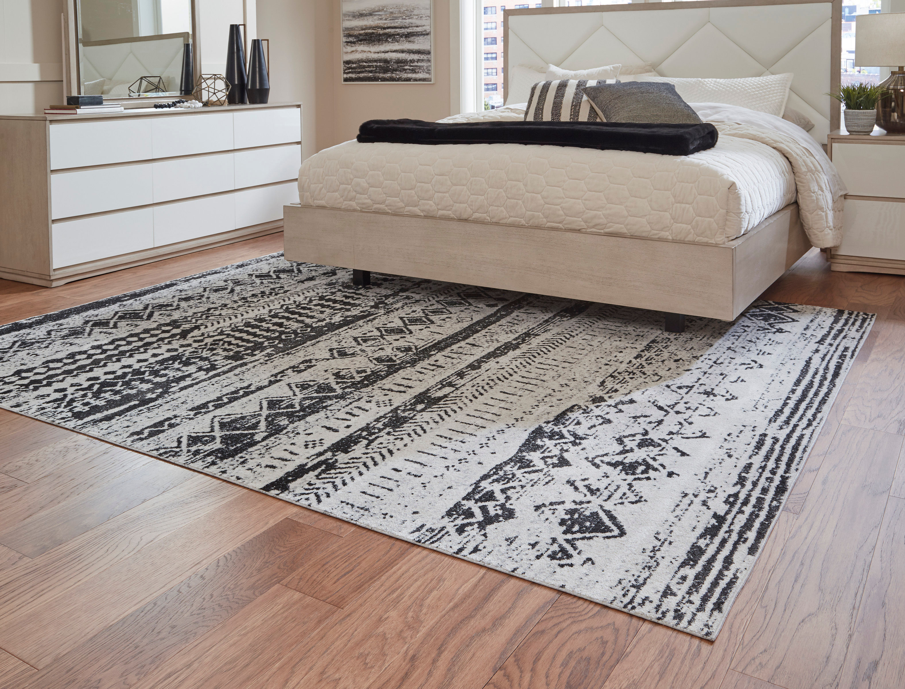 Devman Black/Cream/Gray 5'2" x 6'10" Rug