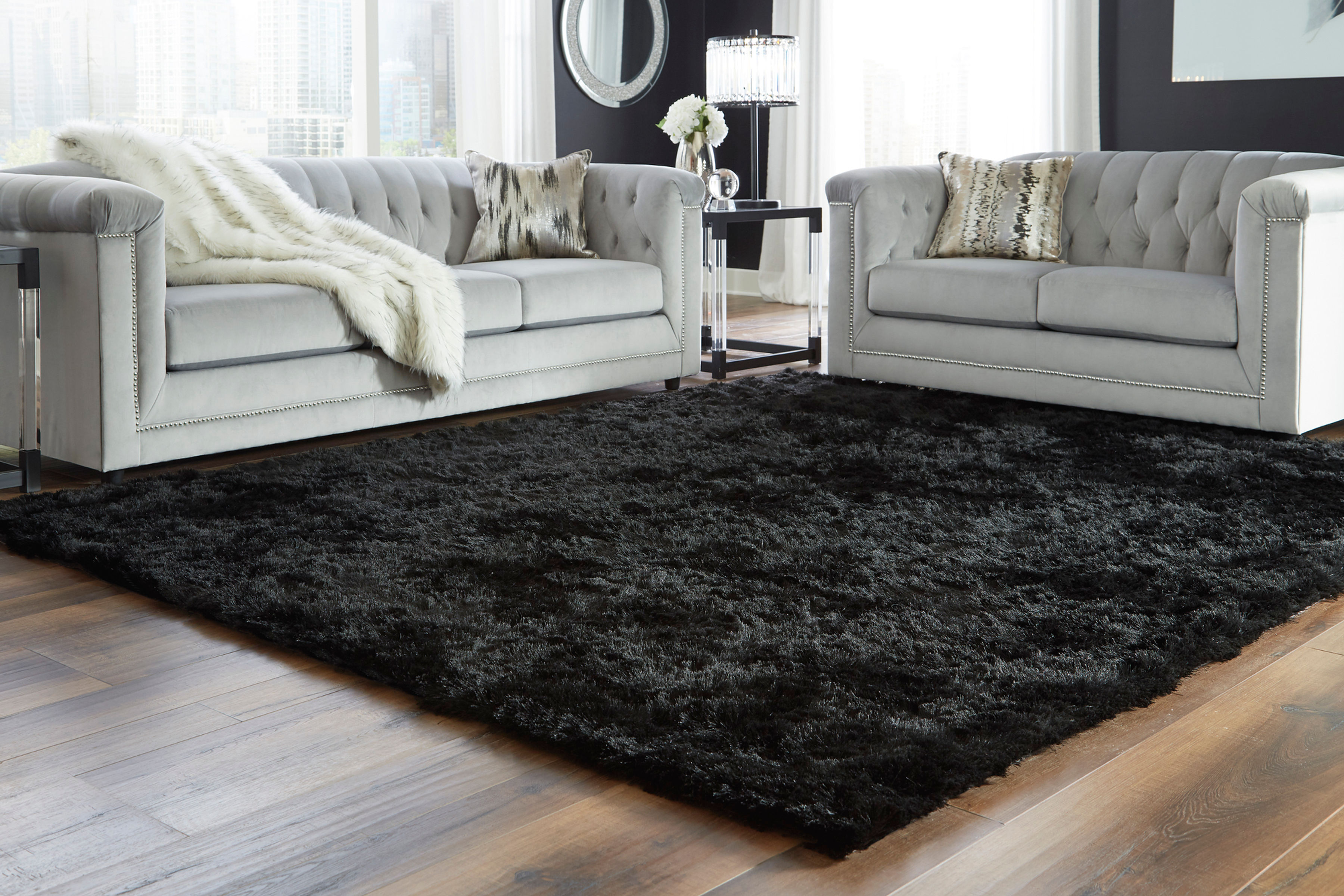 Mattford Black Large Rug