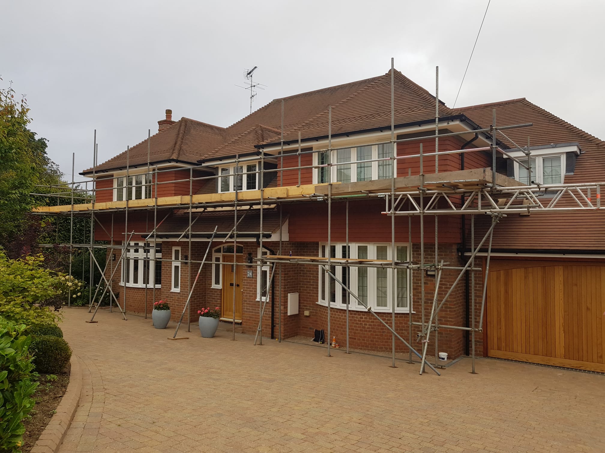 Scaffolding to a heritage stucco frontage in London