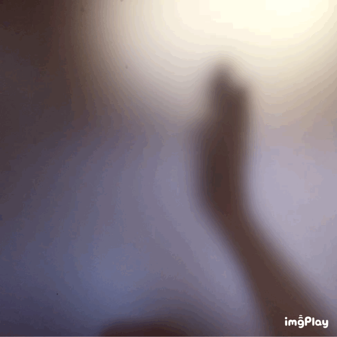 IMB-8YW5vK.GIF