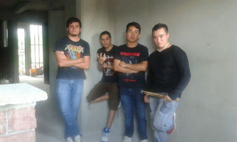 Manifester y el nuevo Baterista