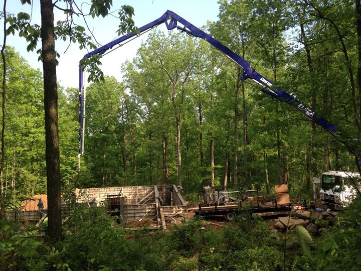 The walls are finishing up as I post! Thank god the rain held off for the concrete.jpg.jpg