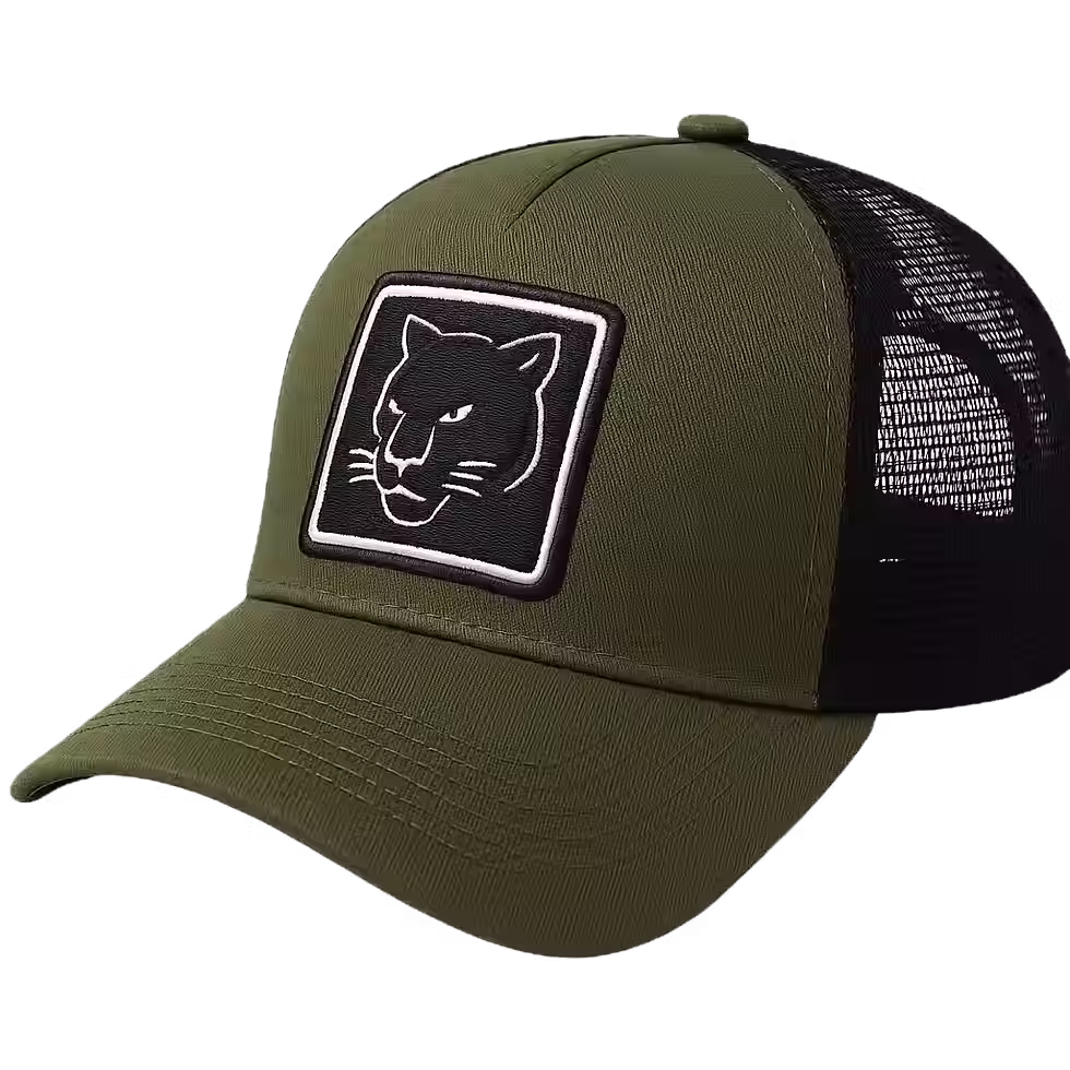 Casquette brodée personnalisée par Azency Studio avec écusson panthère