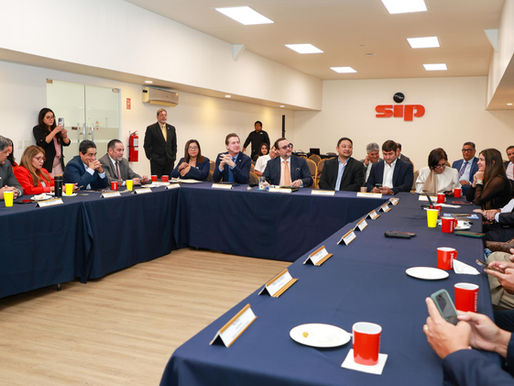 Agenda técnica y diálogo permanente marcan encuentro entre el MICI y el SIP