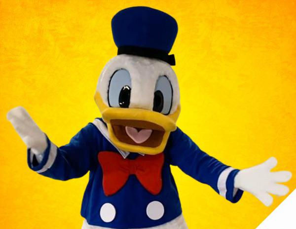 mascotte donald duck sur fond jaune 