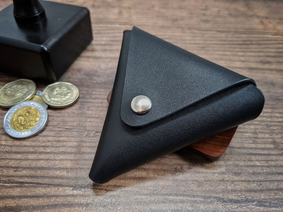 Monedero Triangular (Negro)