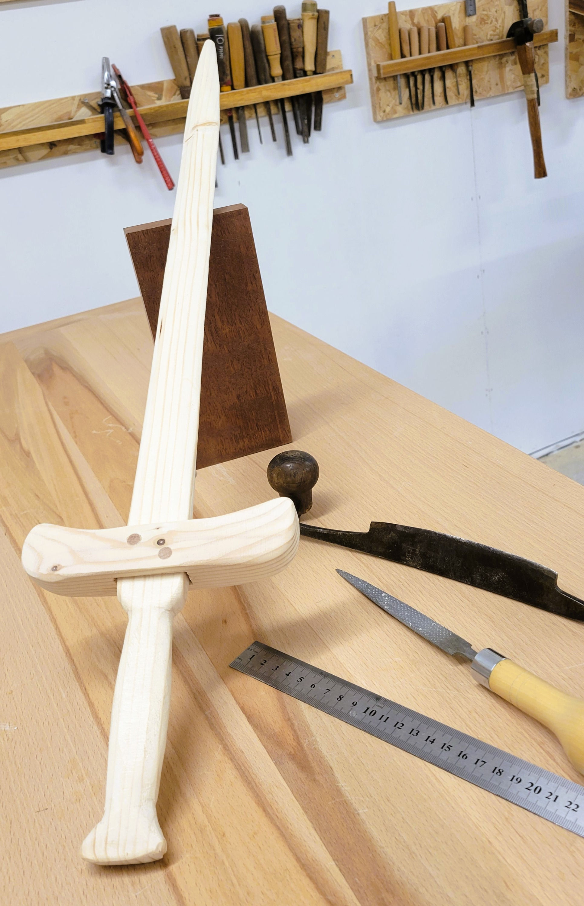 Fabrique ton épée de chevalier + goûter