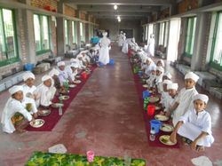 Hifz Classes Having Lunch