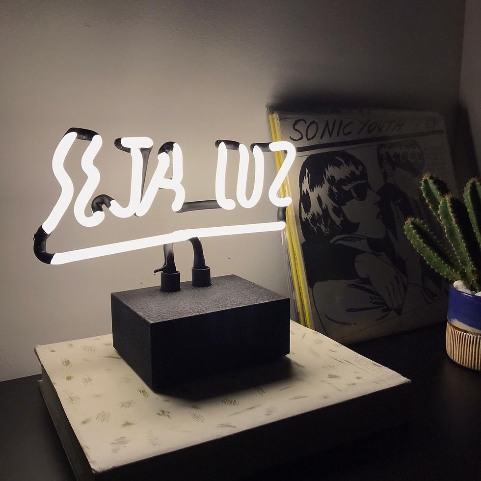 Miniatura: Neon Seja Luz