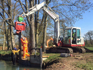 How Does a Vibro Hammer Work?