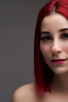 Ezgi Lahes Ezgi webgröße 3.jpg