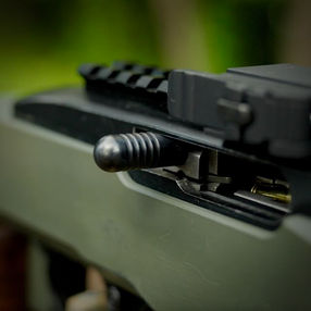 Volquartsen Extended Bolt Handle & Recoil Rod Assembly on a ruger 10/22