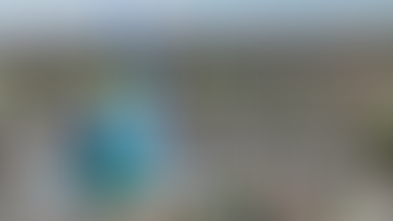 Comunidad vecinal llena de casas, lista para ser tus clientes potenciales para tu negocio de limpieza o servicios. Destaca localmente promocionando tu negocio de servicios.